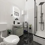 62qm2, Massageseat, Billard-table, King-sized Bed Βερολίνο