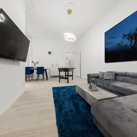 Διαμέρισμα 62qm2, Massageseat, Billard-table, King-sized Bed