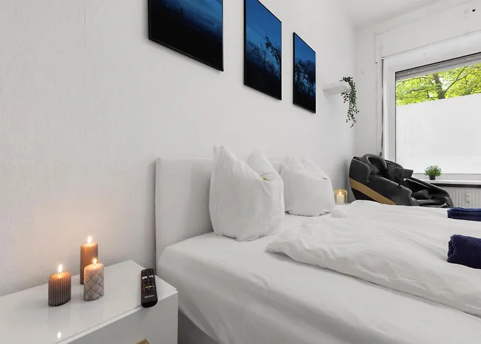 62qm2, Massageseat, Billard-table, King-sized Bed *