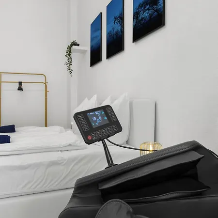 Lejlighed 62qm2, Massageseat, Billard-table, King-sized Bed Berlin