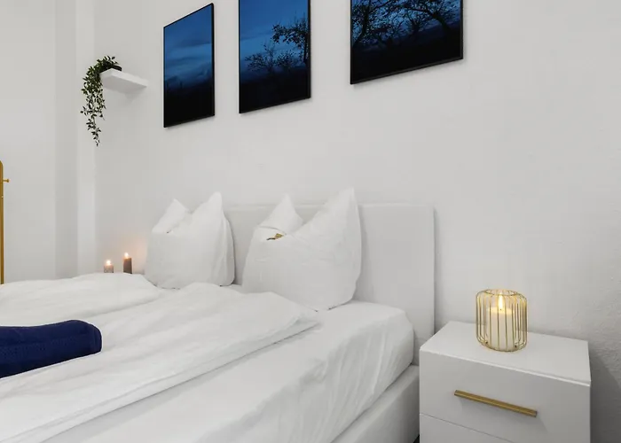 62qm2, Massageseat, Billard-table, King-sized Bed Lägenhet Berlin